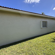 Professional-pressure-washing-of-gutters-lanai-vinyl-fence-and-pavers-for-residential-home-in-Boynton-Beach-FL-33436 25